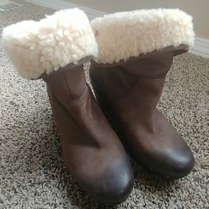 Brown ugg clog boots